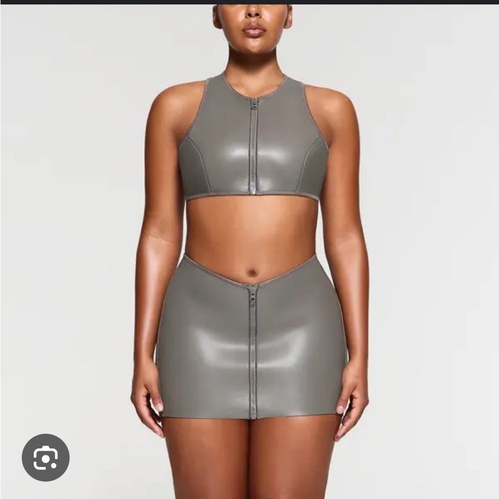 NWT- SKIMS- Scuba Swim Skirt- xl - Grey Chalk